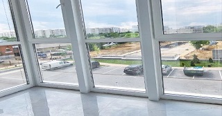 Панорамное остекление балкона Дзержинский цена от 11 тыс. руб. м/п.